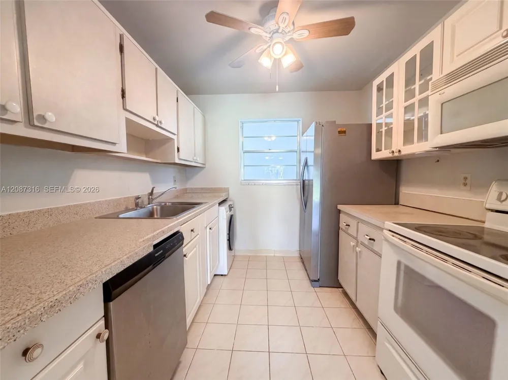 400 SW Golfview Ter #112 Boynton Beach, FL 33426