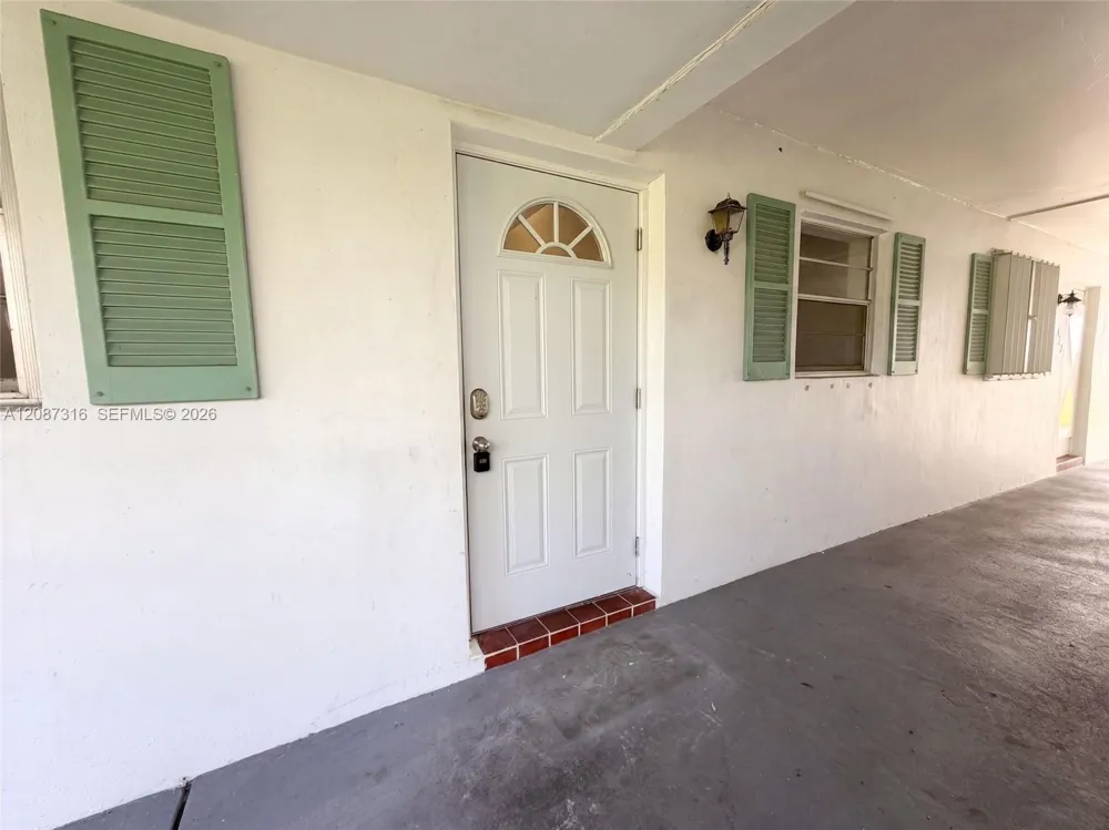 400 SW Golfview Ter #112 Boynton Beach, FL 33426