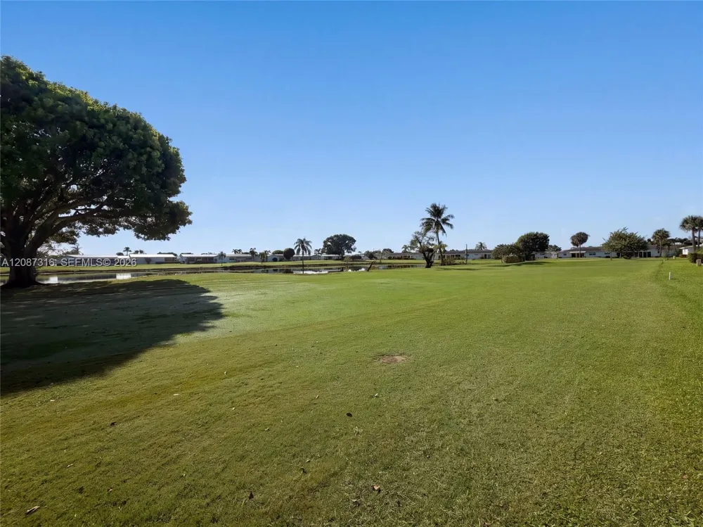 400 SW Golfview Ter #112 Boynton Beach, FL 33426
