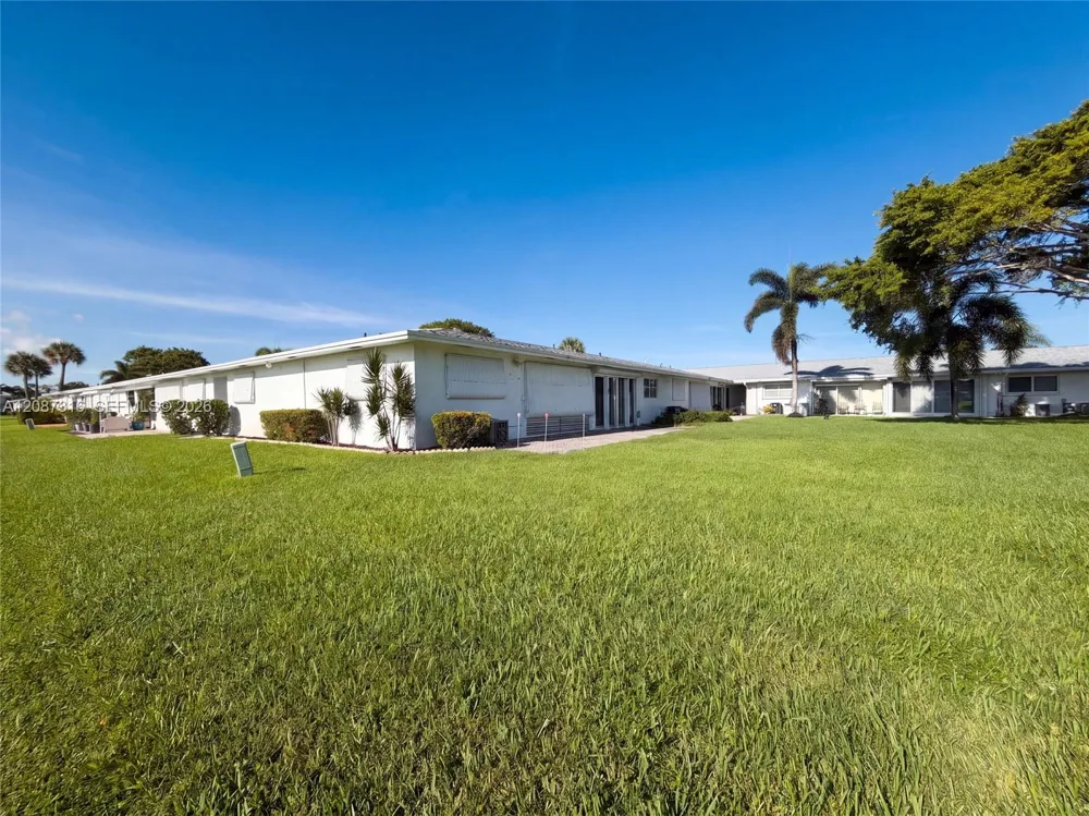 400 SW Golfview Ter #112 Boynton Beach, FL 33426