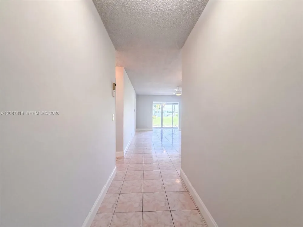 400 SW Golfview Ter #112 Boynton Beach, FL 33426