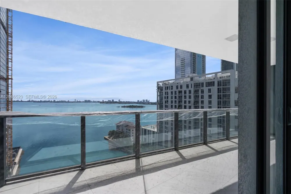 460 NE 28th St #1602 Miami, FL 33137