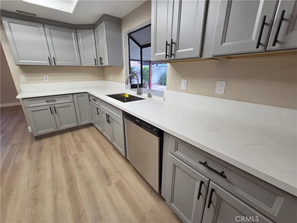 6462 Siamese Riverside, CA 92505