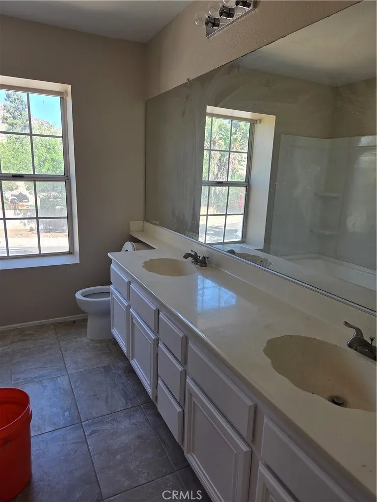 6462 Siamese Riverside, CA 92505
