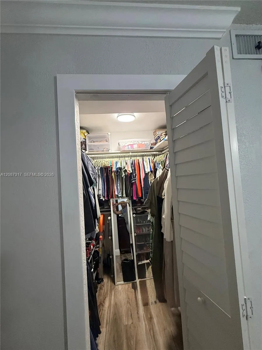 6821 W 2nd Ct Hialeah, FL 33014