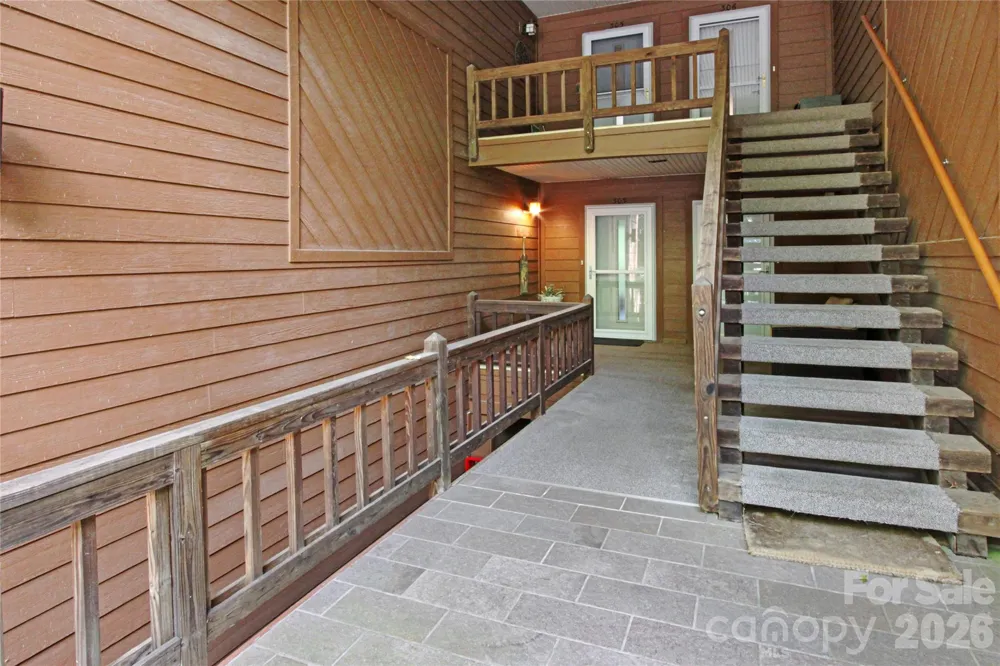 73 Toxaway Views Drive #303 Lake Toxaway, NC 28747