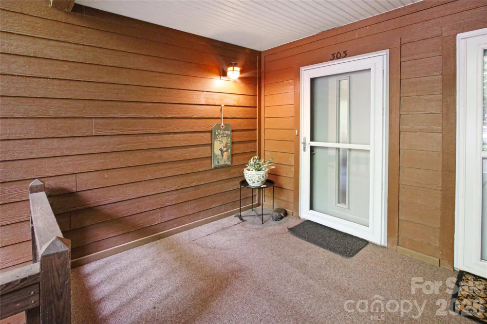 73 Toxaway Views Drive #303 Lake Toxaway, NC 28747