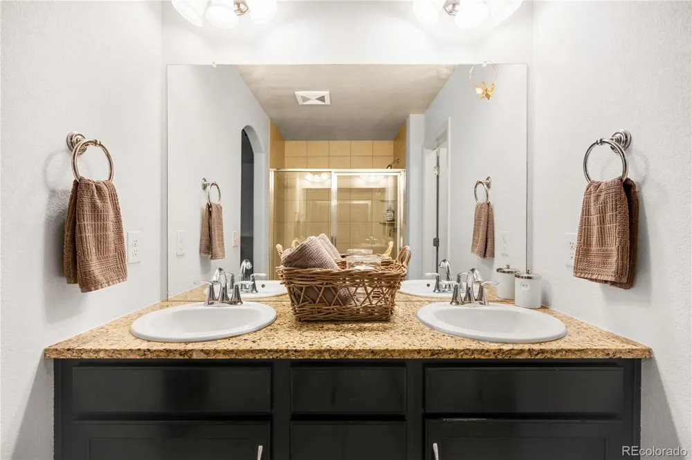 15149 W Washburn Avenue Lakewood, CO 80228