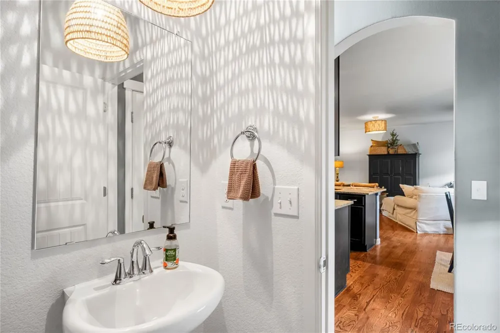 15149 W Washburn Avenue Lakewood, CO 80228