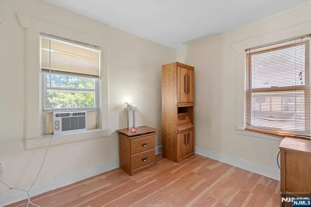 322 Kaplan Avenue Hackensack, NJ 07601