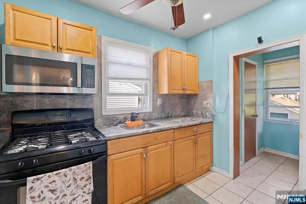 322 Kaplan Avenue Hackensack, NJ 07601