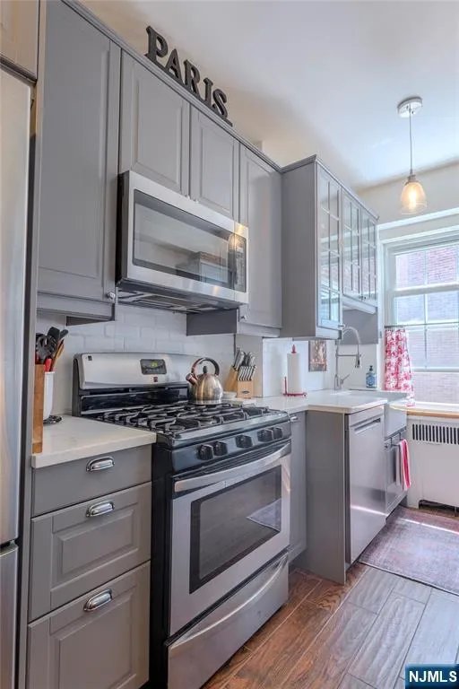 10 Crestmont Road 4H Montclair, NJ 07042