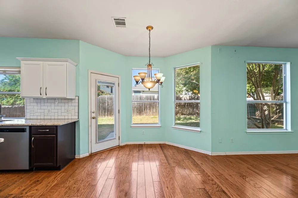 3718 Eagles Nest Street Round Rock, TX 78665