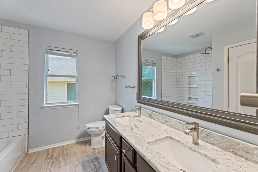 3718 Eagles Nest Street Round Rock, TX 78665