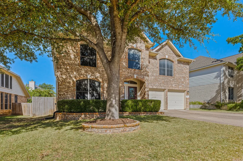 3718 Eagles Nest Street Round Rock, TX 78665