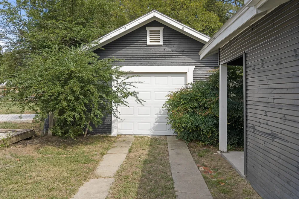 1317 3rd SW Ardmore, OK 73401