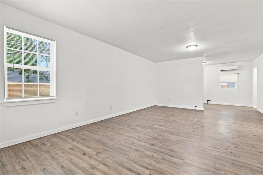 812 W 5th Street Ada, OK 74820