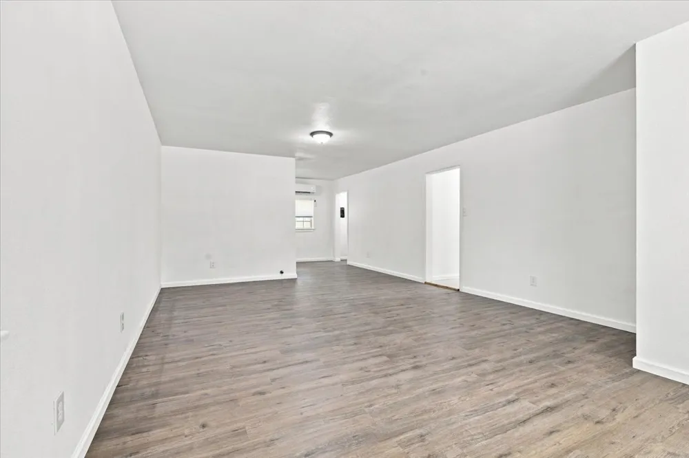 812 W 5th Street Ada, OK 74820