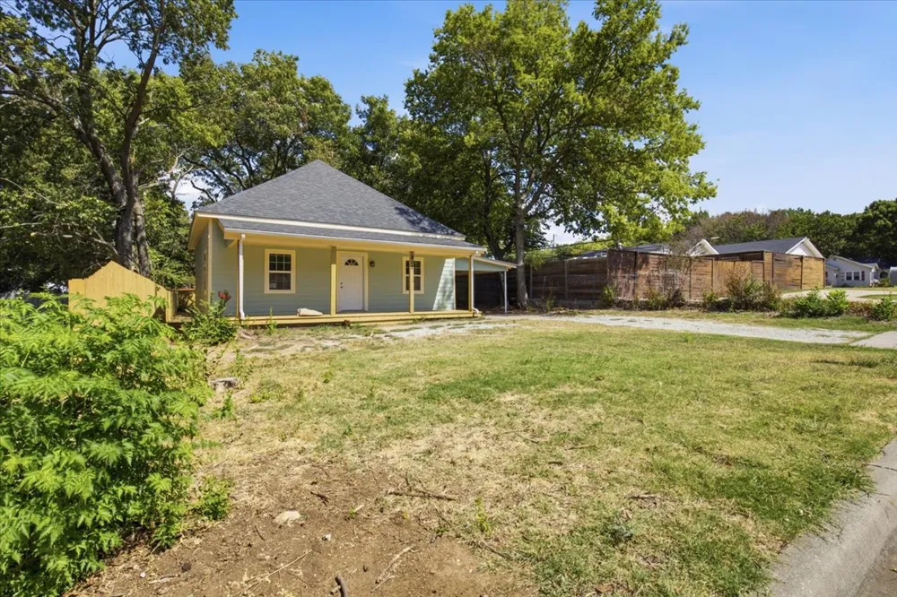 812 W 5th Street Ada, OK 74820