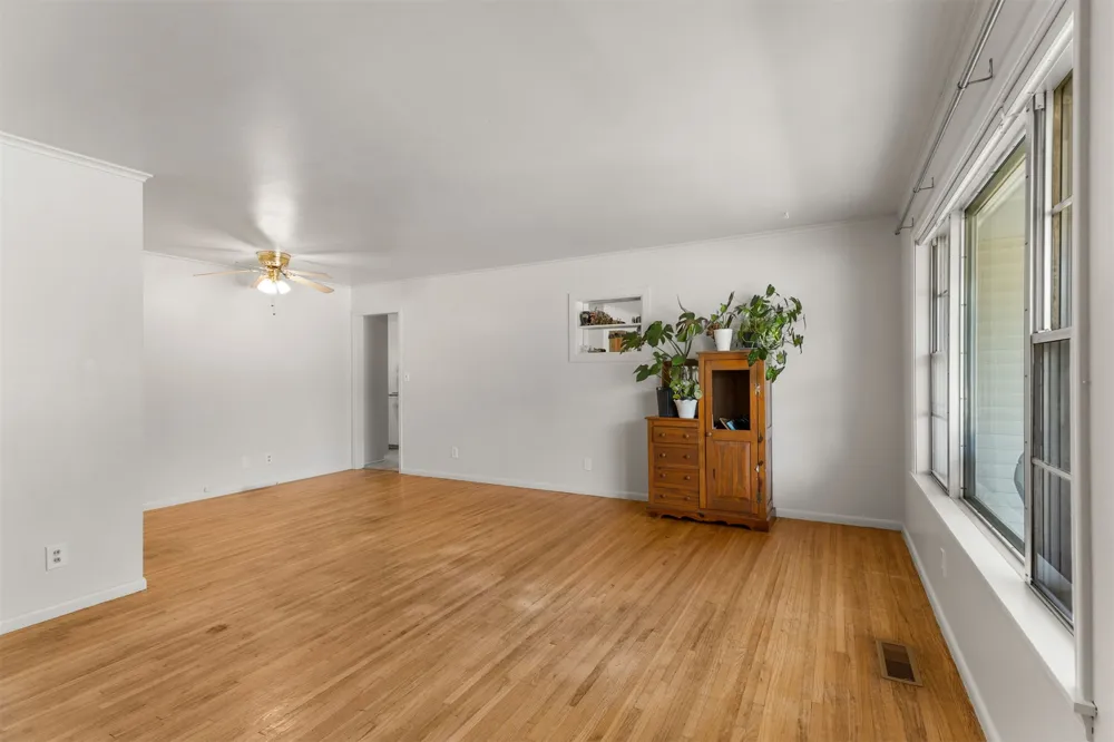 5322 S Rockford Avenue Tulsa, OK 74105