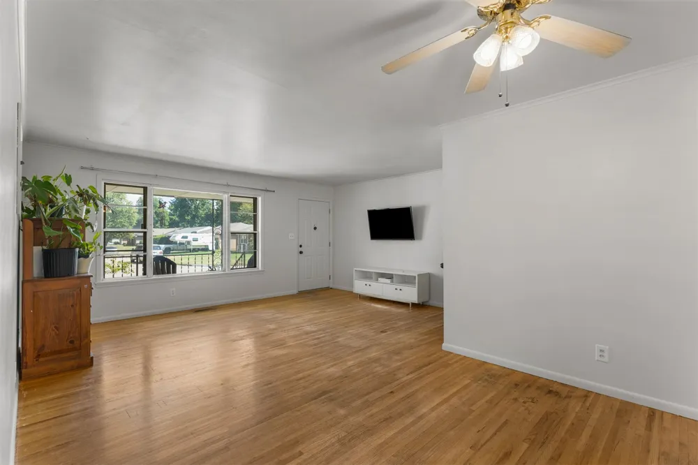 5322 S Rockford Avenue Tulsa, OK 74105
