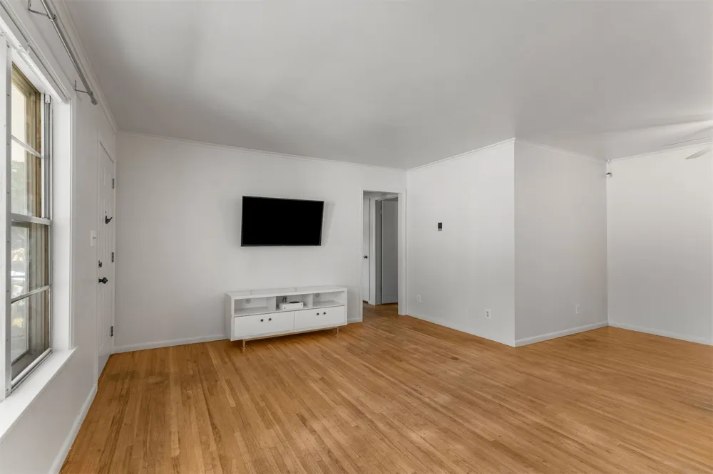 5322 S Rockford Avenue Tulsa, OK 74105