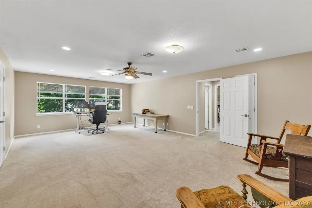 10329 S Granite Avenue Tulsa, OK 74137
