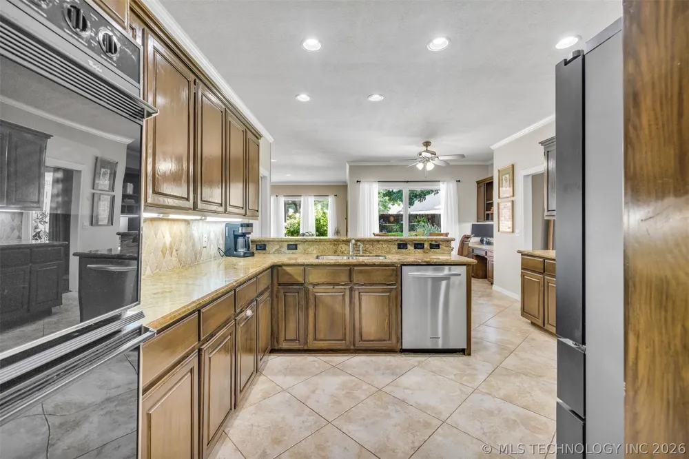 10329 S Granite Avenue Tulsa, OK 74137