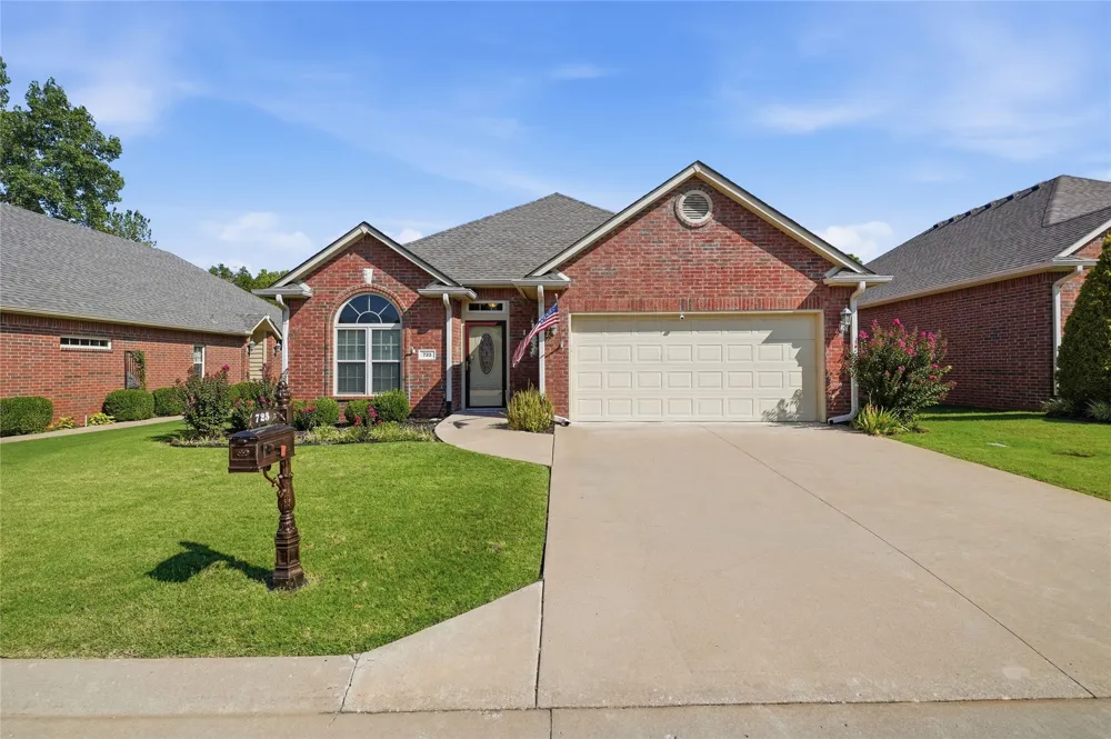 723 Woodland Avenue Sapulpa, OK 74066