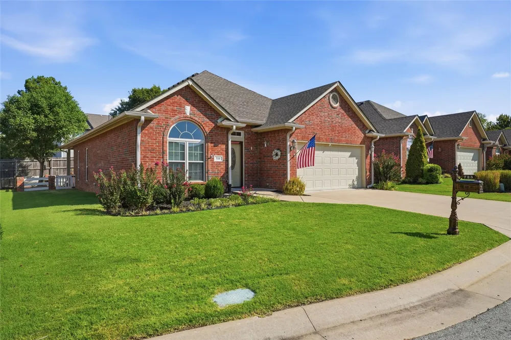 723 Woodland Avenue Sapulpa, OK 74066