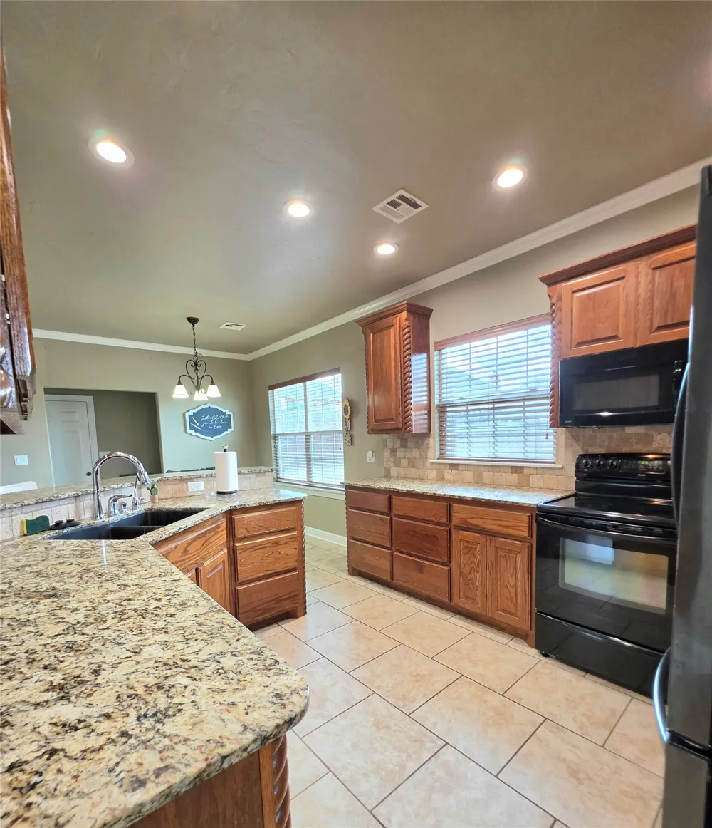 823 Cypress Drive Ada, OK 74820