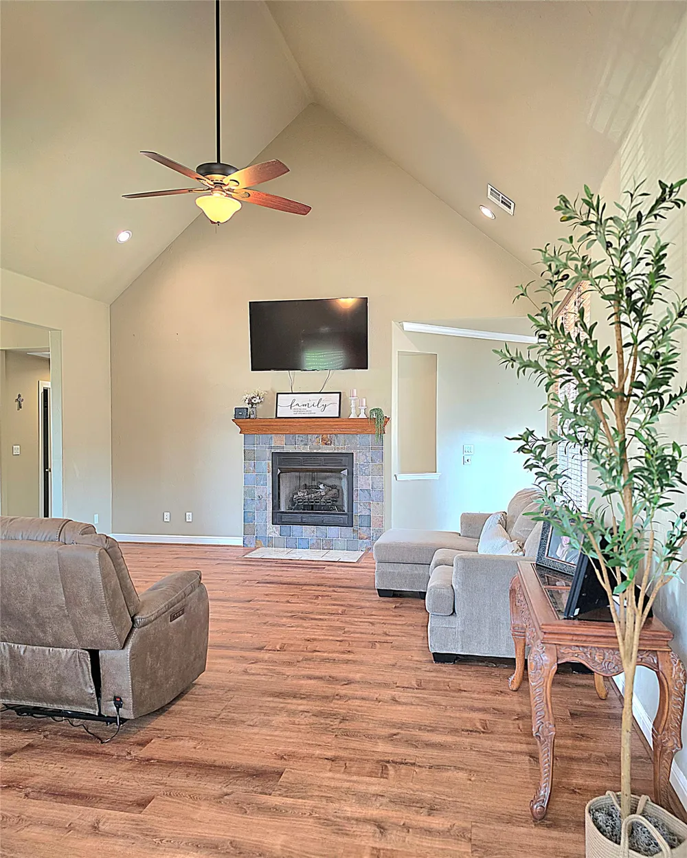 823 Cypress Drive Ada, OK 74820