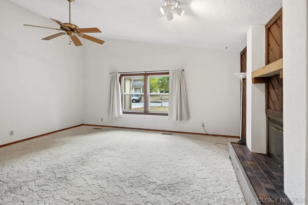 3235 S 140th East Avenue Tulsa, OK 74134