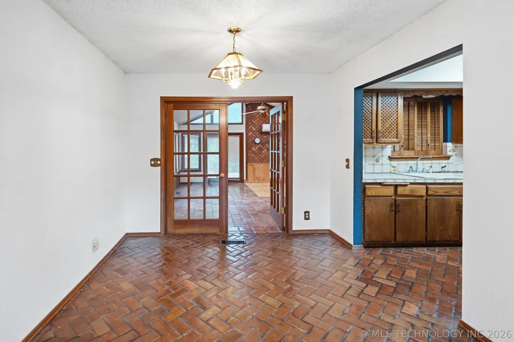 3235 S 140th East Avenue Tulsa, OK 74134