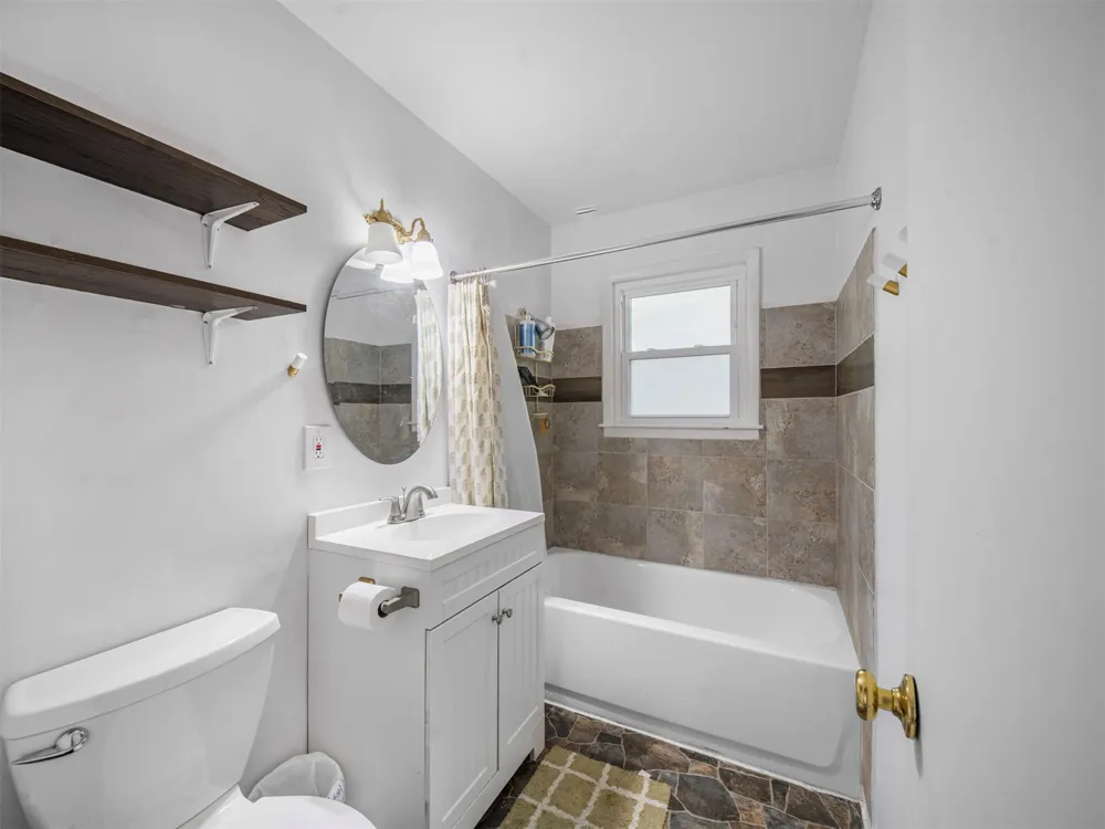 313 S 44th WestAvenue Tulsa, OK 74127