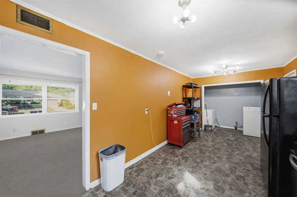 313 S 44th WestAvenue Tulsa, OK 74127