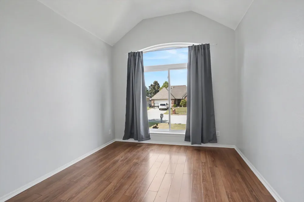 105 E Indianapolis Street E Broken Arrow, OK 74012