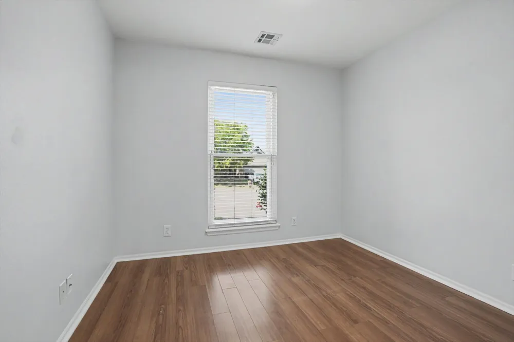 105 E Indianapolis Street E Broken Arrow, OK 74012