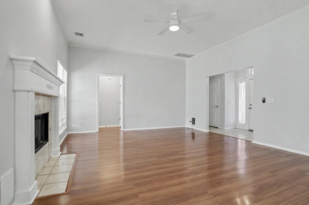 105 E Indianapolis Street E Broken Arrow, OK 74012