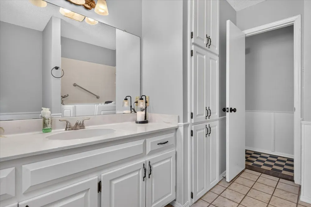 200 Turkey Creek Road Bartlesville, OK 74006