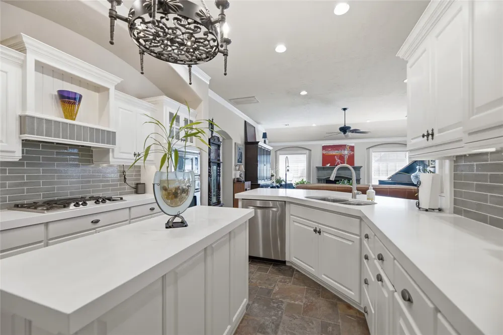 9709 E 90th Court Owasso, OK 74055