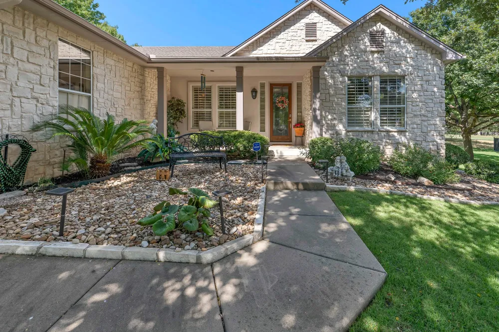 112 Blue Sky Court Georgetown, TX 78633