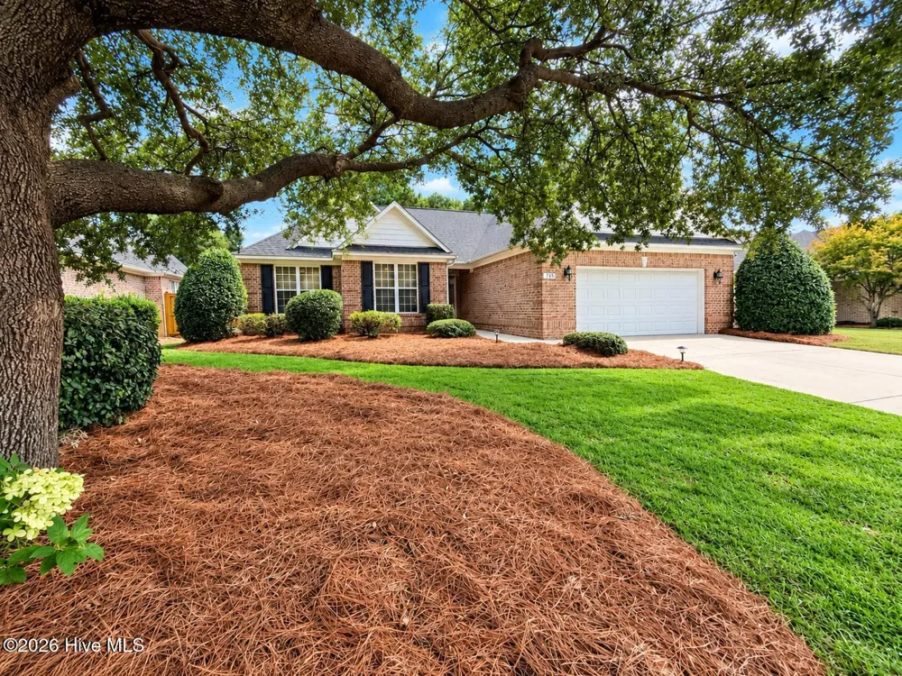 713 Zekes Wilmington, NC 28411