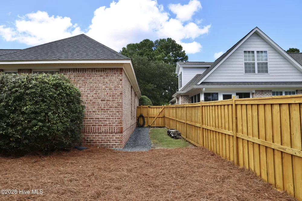 713 Zekes Wilmington, NC 28411