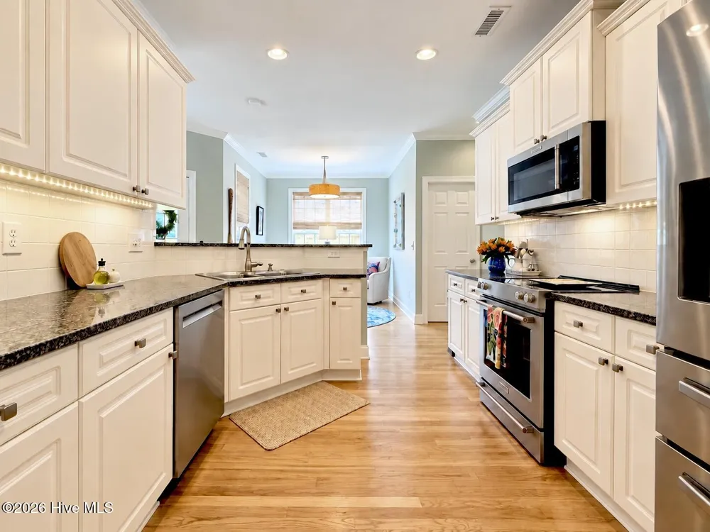 713 Zekes Wilmington, NC 28411