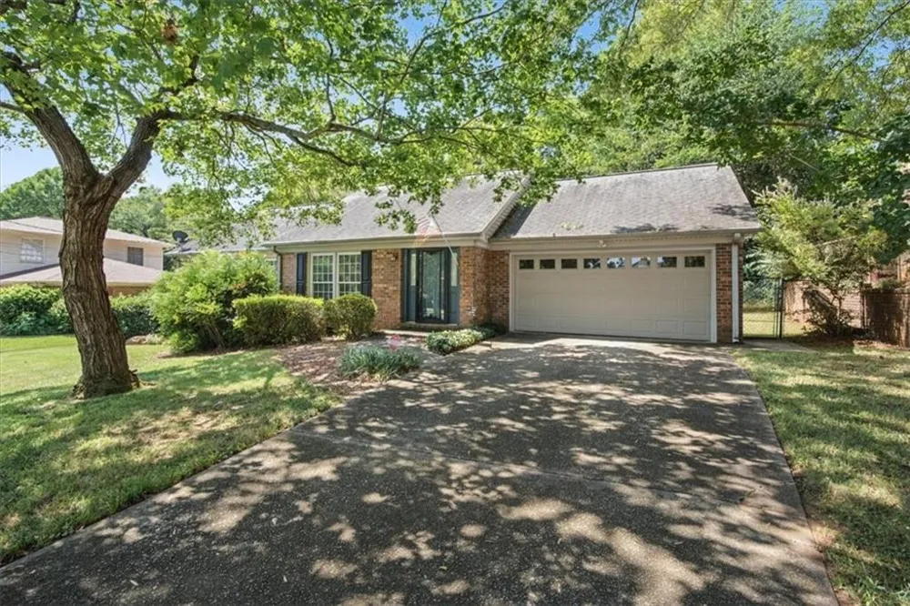 2781 Fernvalley Road Marietta, GA 30066