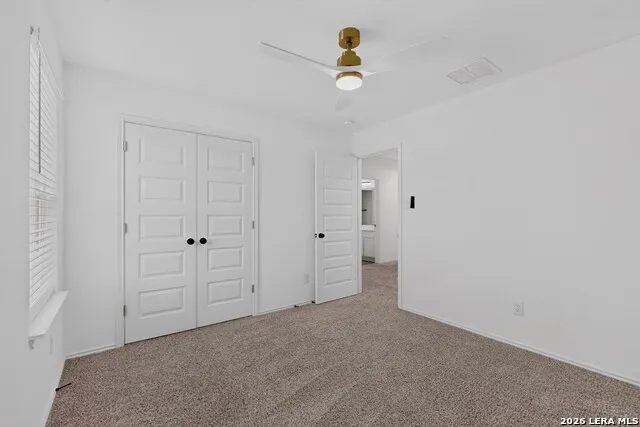 5306 LISA PT St Hedwig, TX 78152