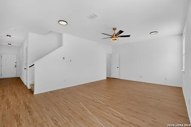 5306 LISA PT St Hedwig, TX 78152