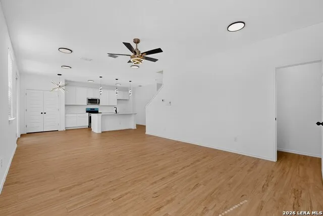 5306 LISA PT St Hedwig, TX 78152