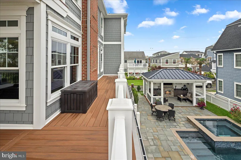 313 29TH STREET S Brigantine, NJ 08203